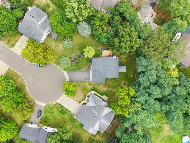 2966 Thunder Bay Road, Little Canada, MN 55117