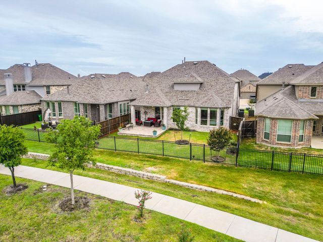 762 Corner Post Path, Celina, TX 75009