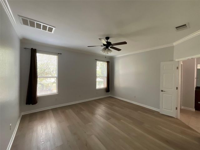 212 Choke Canyon LN, Georgetown, TX 78628