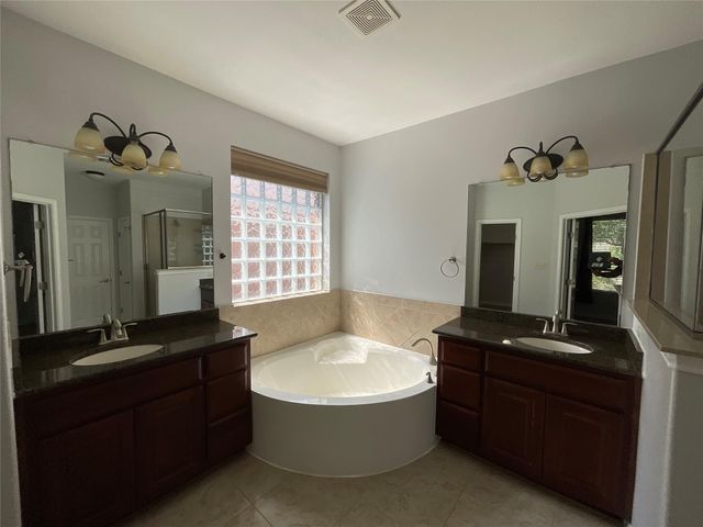 212 Choke Canyon LN, Georgetown, TX 78628