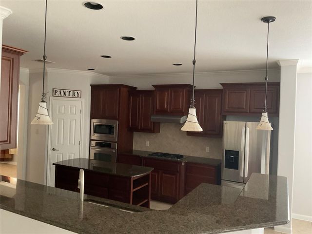 212 Choke Canyon LN, Georgetown, TX 78628