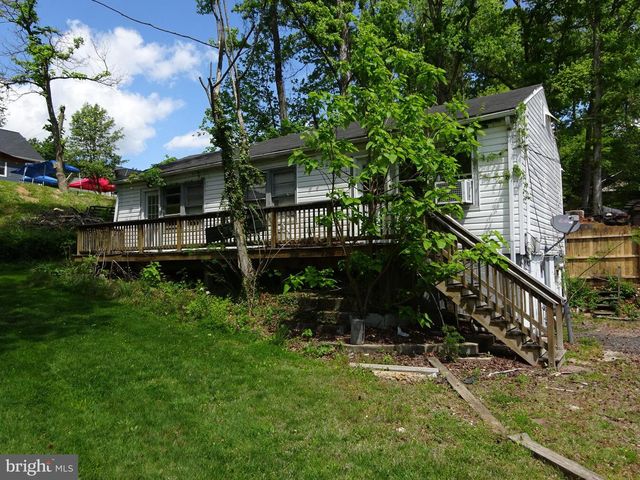 18610 OLD TRIANGLE RD RD, Triangle, VA 22172