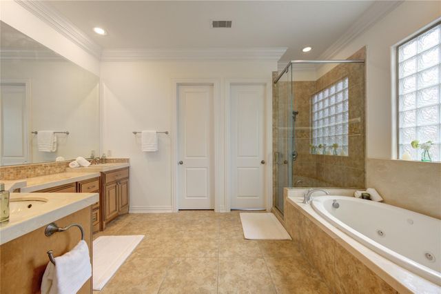 14014 Hampton Cove Drive, Houston, TX 77077