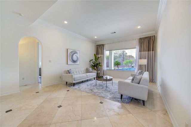 14014 Hampton Cove Drive, Houston, TX 77077