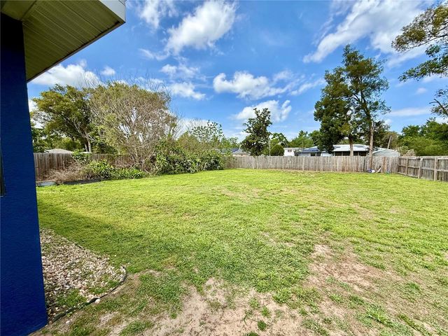 37641 HENDLEY AVENUE, Dade City, FL 33525