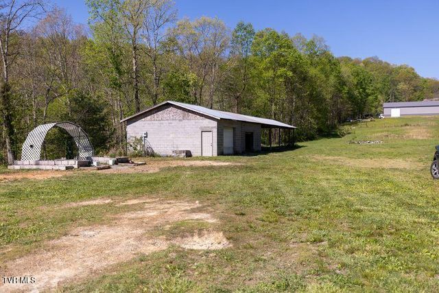 192 Blueberry Hill Drive, Pennington Gap, VA 24277