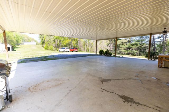 192 Blueberry Hill Drive, Pennington Gap, VA 24277