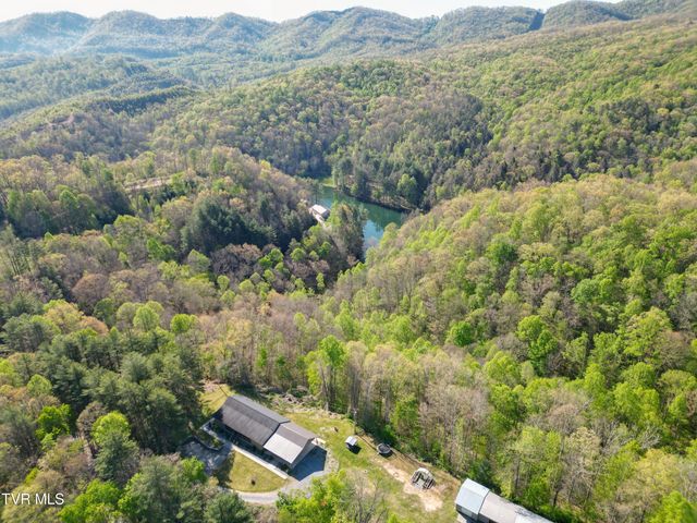 192 Blueberry Hill Drive, Pennington Gap, VA 24277