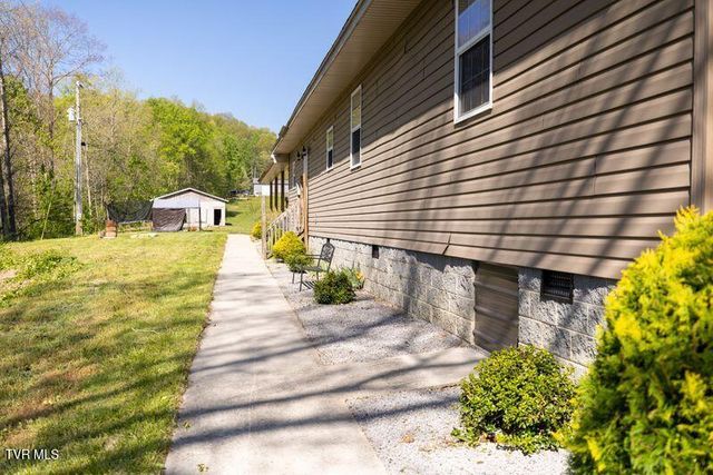 192 Blueberry Hill Drive, Pennington Gap, VA 24277