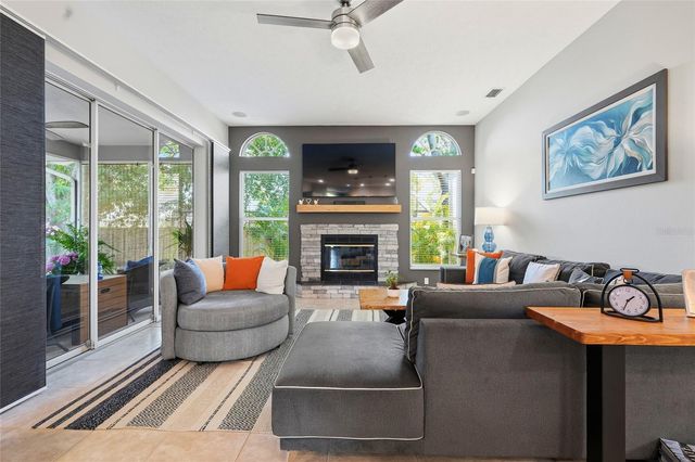 6130 55TH AVENUE CIRCLE E, Bradenton, FL 34203