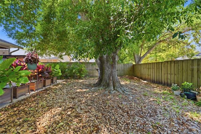 6130 55TH AVENUE CIRCLE E, Bradenton, FL 34203