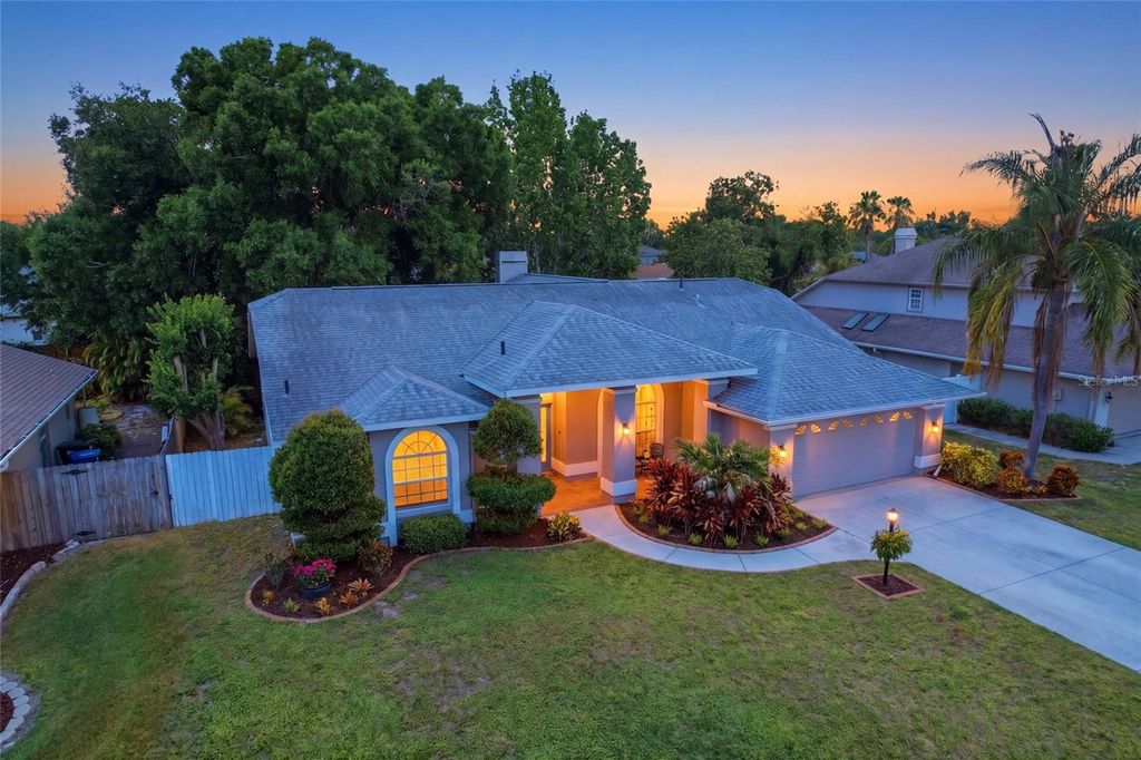 Image 59 of property listing at 6130 55TH AVENUE CIRCLE E, Bradenton, FL 34203