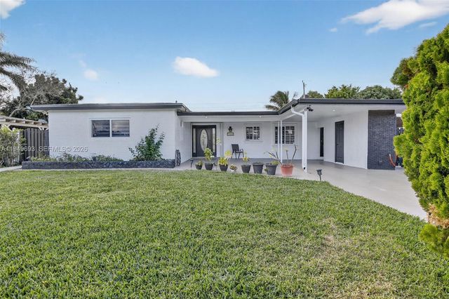 730 N 72nd Way, Hollywood, FL 33024