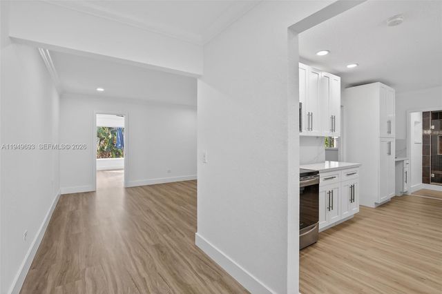 730 N 72nd Way, Hollywood, FL 33024