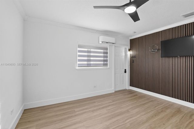 730 N 72nd Way, Hollywood, FL 33024