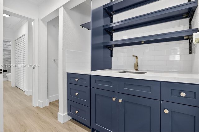 730 N 72nd Way, Hollywood, FL 33024