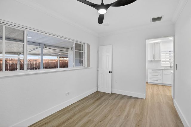 730 N 72nd Way, Hollywood, FL 33024