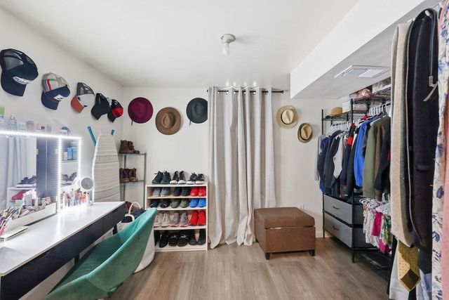 191 Monrovia St, Springfield, MA 01104