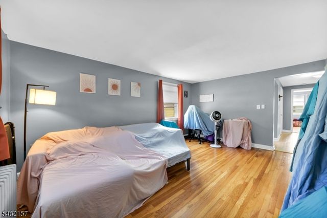 33 E 7Th St, Clifton City, NJ 07011