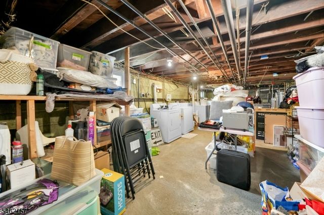 33 E 7Th St, Clifton City, NJ 07011
