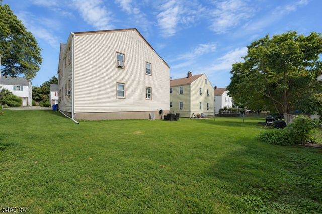 33 E 7Th St, Clifton City, NJ 07011