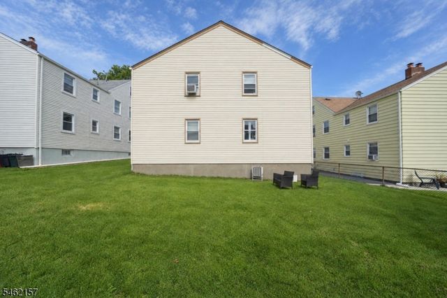 33 E 7Th St, Clifton City, NJ 07011