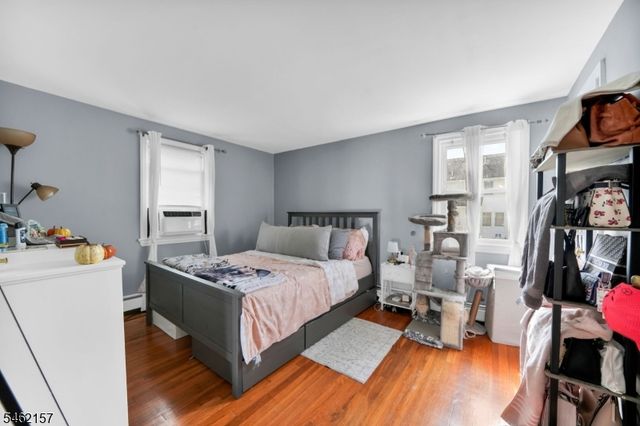 33 E 7Th St, Clifton City, NJ 07011