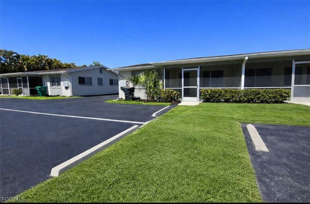 1107 SE 46th LN B, Cape Coral, FL 33904