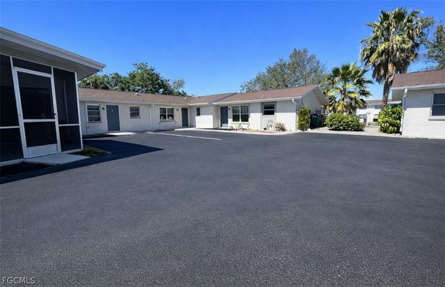 1107 SE 46th LN B, Cape Coral, FL 33904