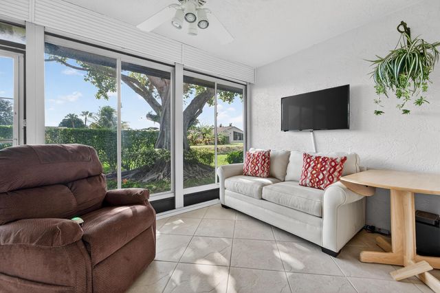 6272 Kings Gate Circle, Delray Beach, FL 33484