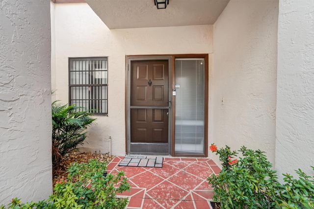 6272 Kings Gate Circle, Delray Beach, FL 33484