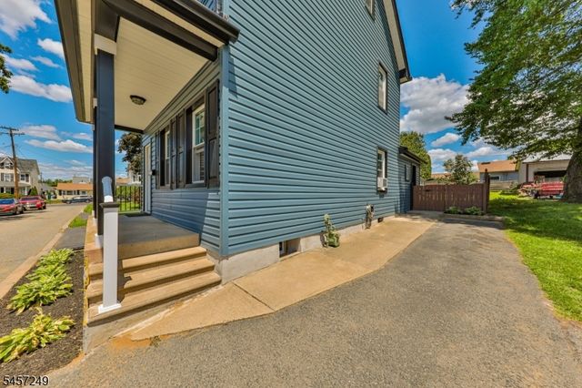 793 Culkin St, Phillipsburg Town, NJ 08865