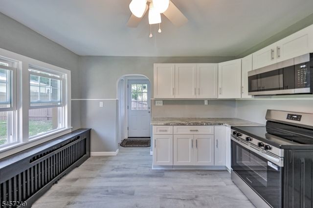 793 Culkin St, Phillipsburg Town, NJ 08865