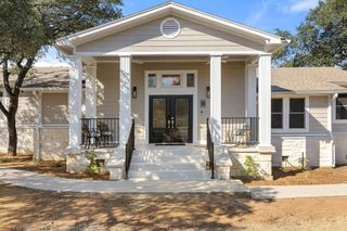 126 County Road 420 RD, Spicewood, TX 78669