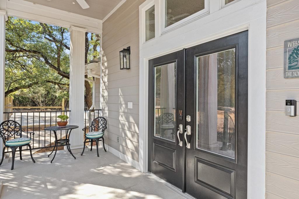 126 County Road 420 RD, Spicewood, TX 78669