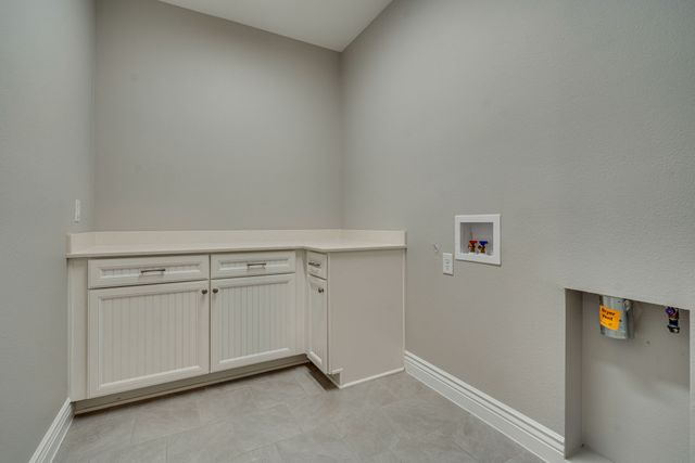 9820 Stonefield, Denton, TX 76207