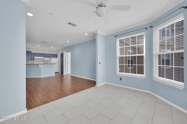 13810 SUTTON PARK Drive 122, Jacksonville, FL 32224