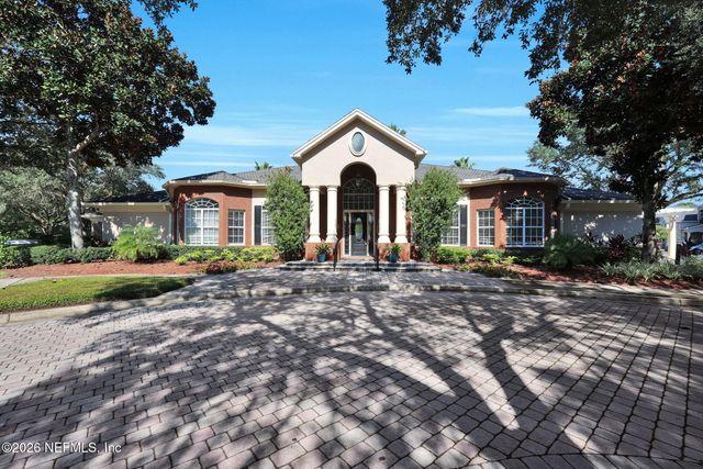 13810 SUTTON PARK Drive 122, Jacksonville, FL 32224