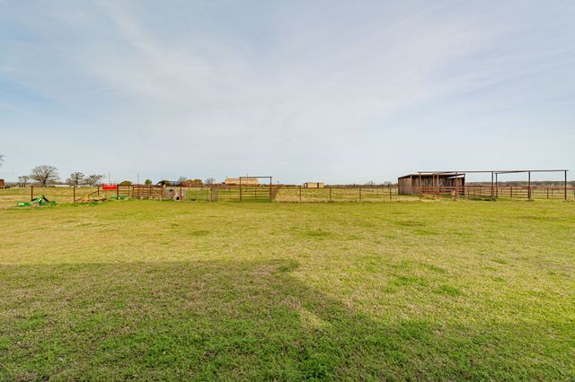 5105 County Road 423, Stephenville, TX 76401