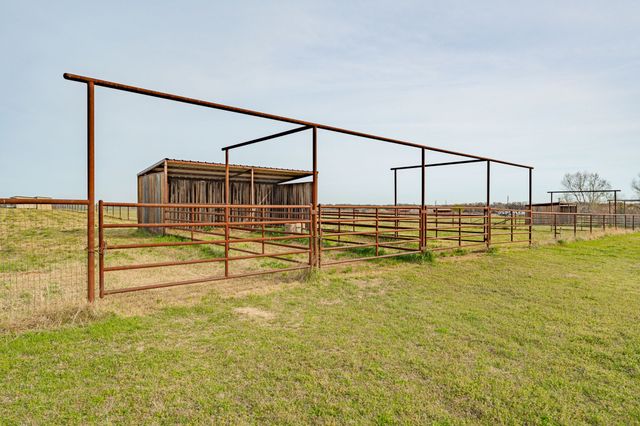 5105 County Road 423, Stephenville, TX 76401