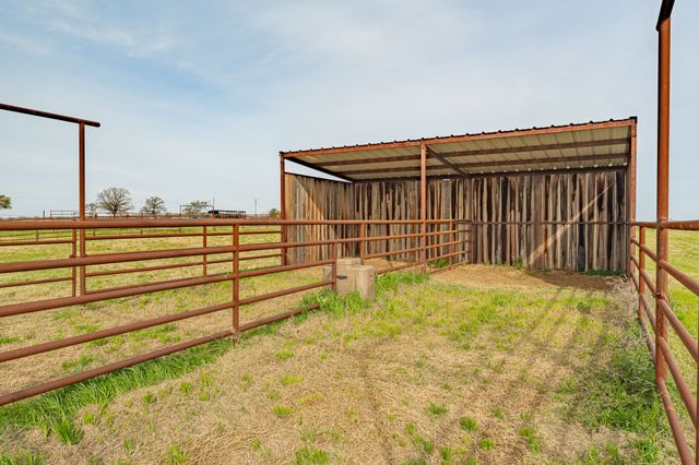 5105 County Road 423, Stephenville, TX 76401
