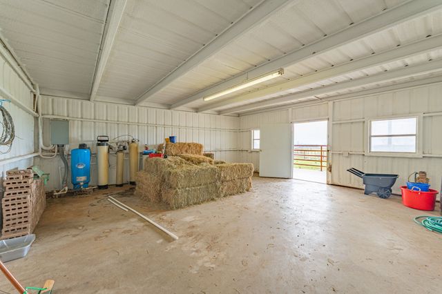 5105 County Road 423, Stephenville, TX 76401