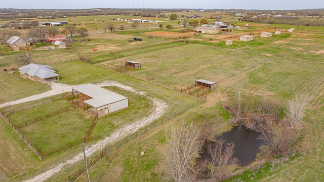 5105 County Road 423, Stephenville, TX 76401