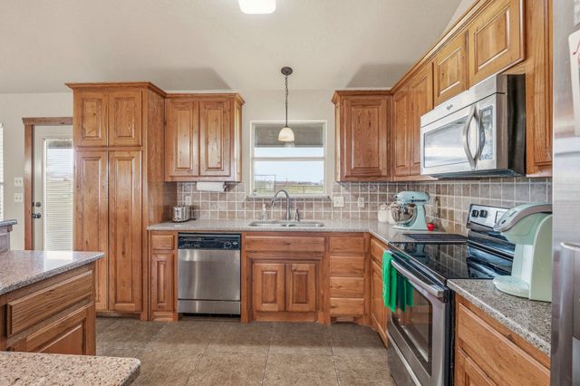 5105 County Road 423, Stephenville, TX 76401