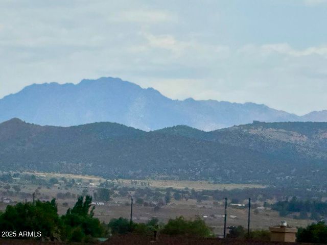 870 W IRIS Road 6, Paulden, AZ 86334