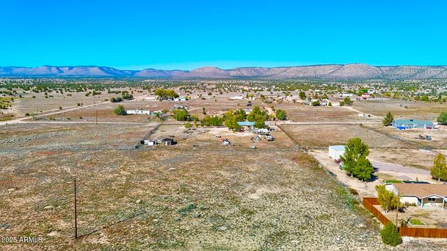 870 W IRIS Road 6, Paulden, AZ 86334