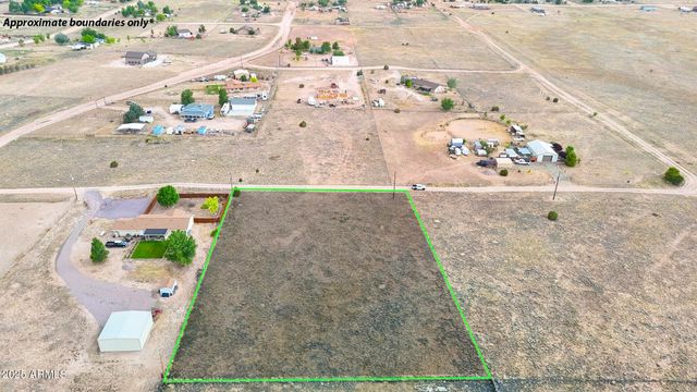 870 W IRIS Road 6, Paulden, AZ 86334