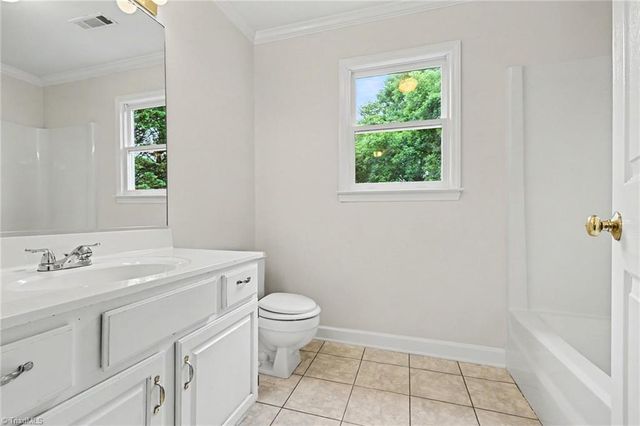 7060 Bridgewood Road, Clemmons, NC 27012