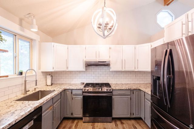 436 E CANYON ESTATES DR, Bountiful, UT 84010