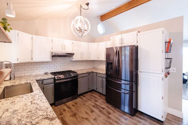 436 E CANYON ESTATES DR, Bountiful, UT 84010